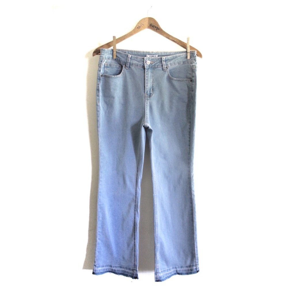 Bleu Light Wash Flare Raw Hem Jeans 10P Preowned